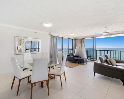 surfers-paradise-apartment-2-bedroom-deluxe-ocean-front-(33)