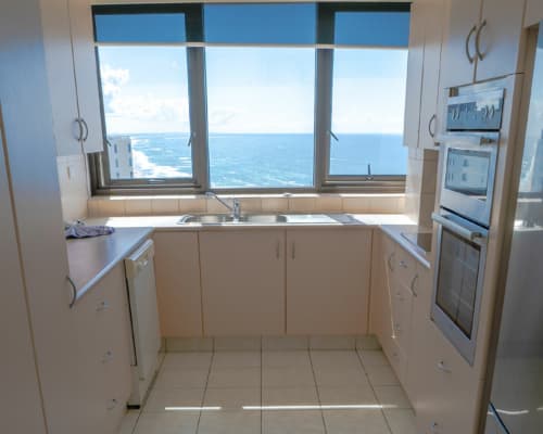 surfers-paradise-apartment-2-bedroom-standard-(11)