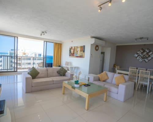 surfers-paradise-apartment-2-bedroom-superior-(12)